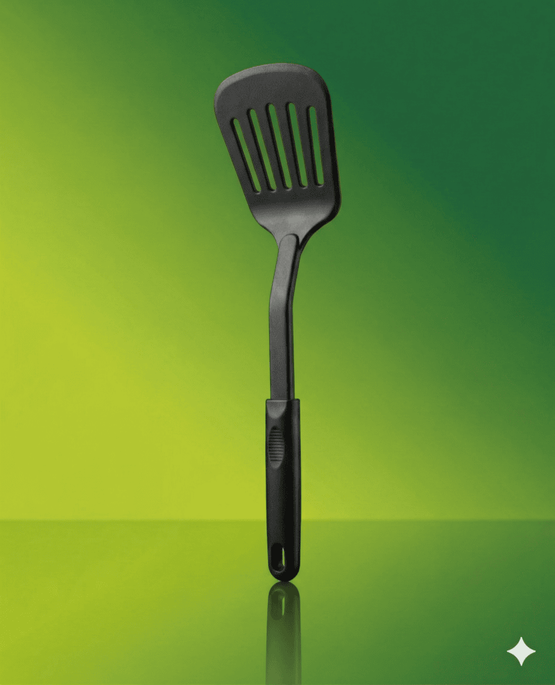 Plastic utensil